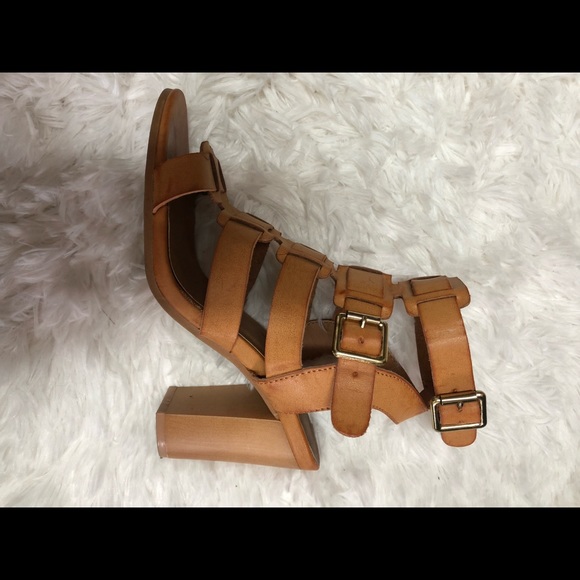 Cupid- strapped heels - Picture 2 of 4